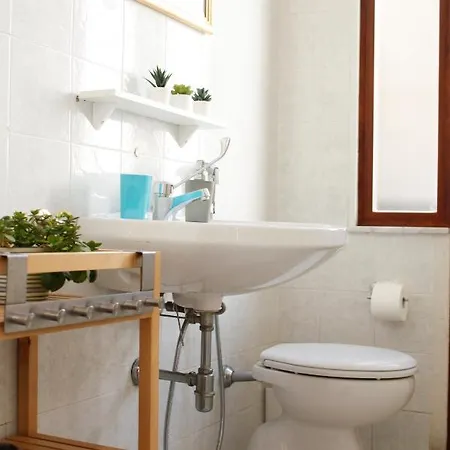 Buen Aire 招待所 3*